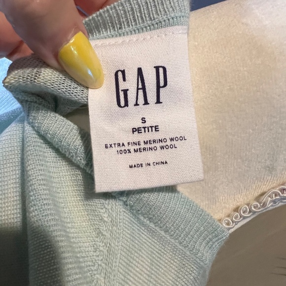 GAP NWOT Mint Green Button-up Cardigan - Picture 4 of 5